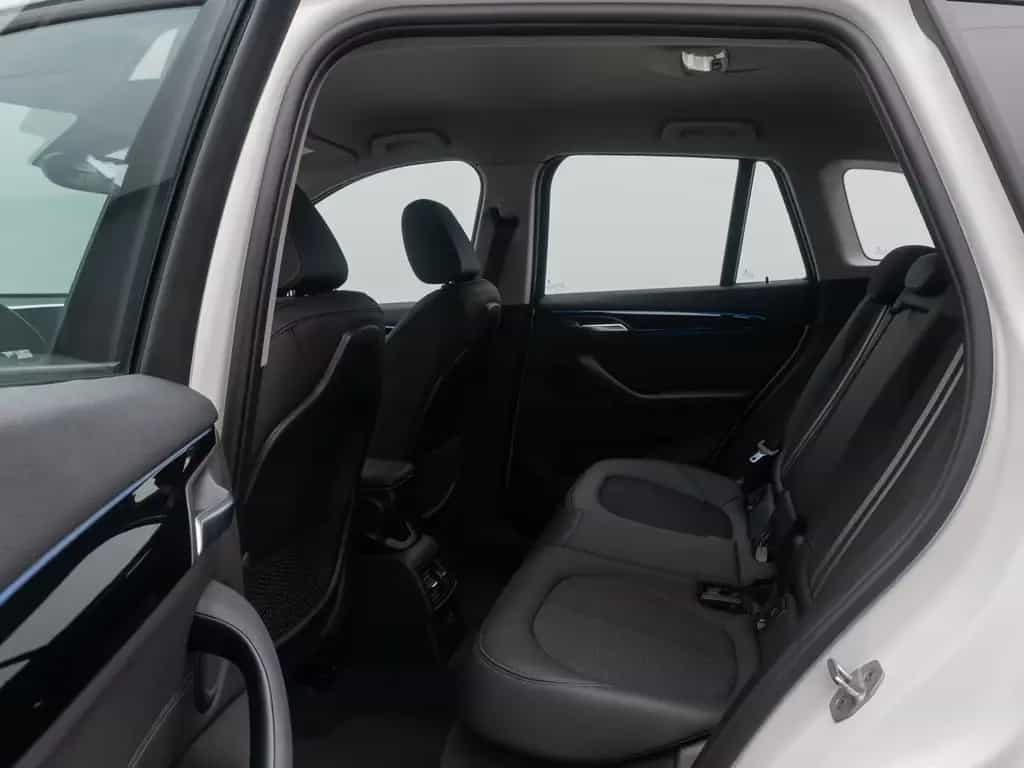 BMW X1 xD25e Sport Line ParkAss DAB Navi LED 18Zoll 03/2021-photo-24