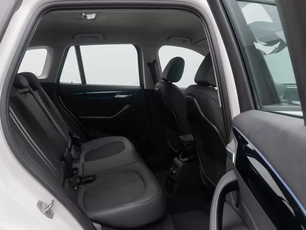 BMW X1 xD25e Sport Line ParkAss DAB Navi LED 18Zoll 03/2021-photo-25