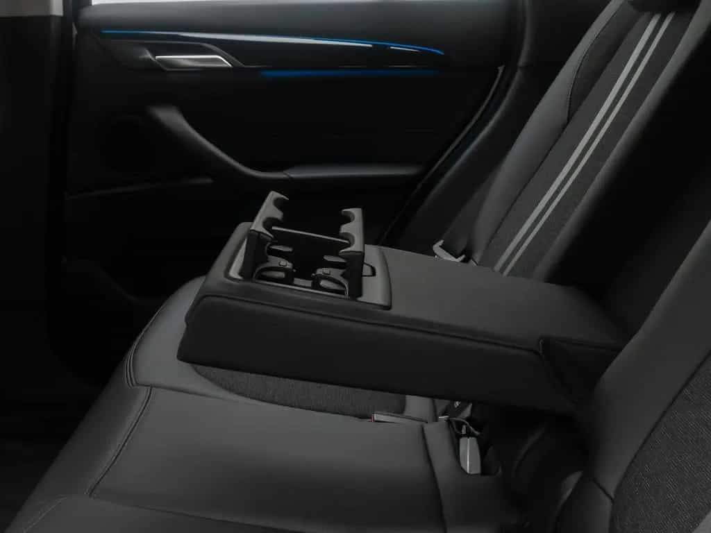 BMW X1 xD25e Sport Line ParkAss DAB Navi LED 18Zoll 03/2021-photo-26