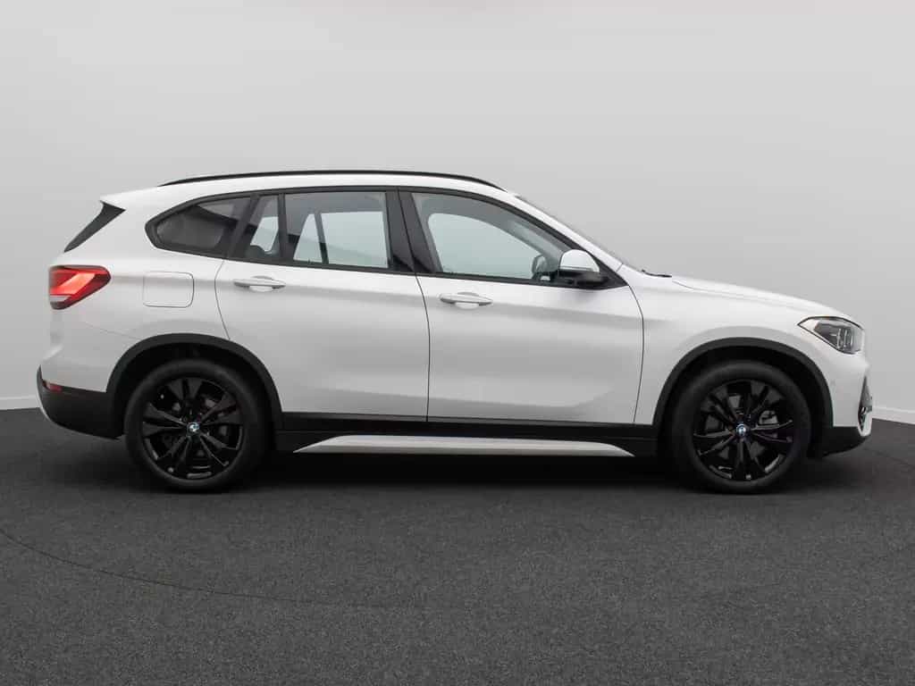 BMW X1 xD25e Sport Line ParkAss DAB Navi LED 18Zoll 03/2021-photo-4