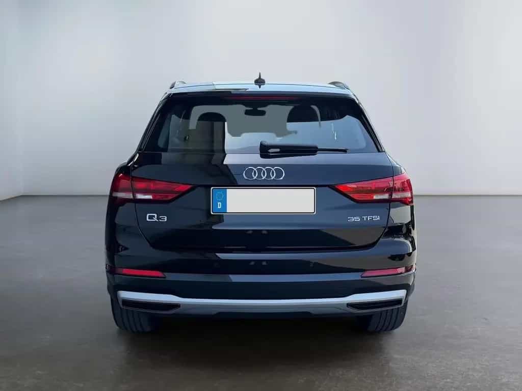 Audi Q3 35 1.5 TFSI S LINE Leder Kamera elektr. AH... 12/2023-photo-3