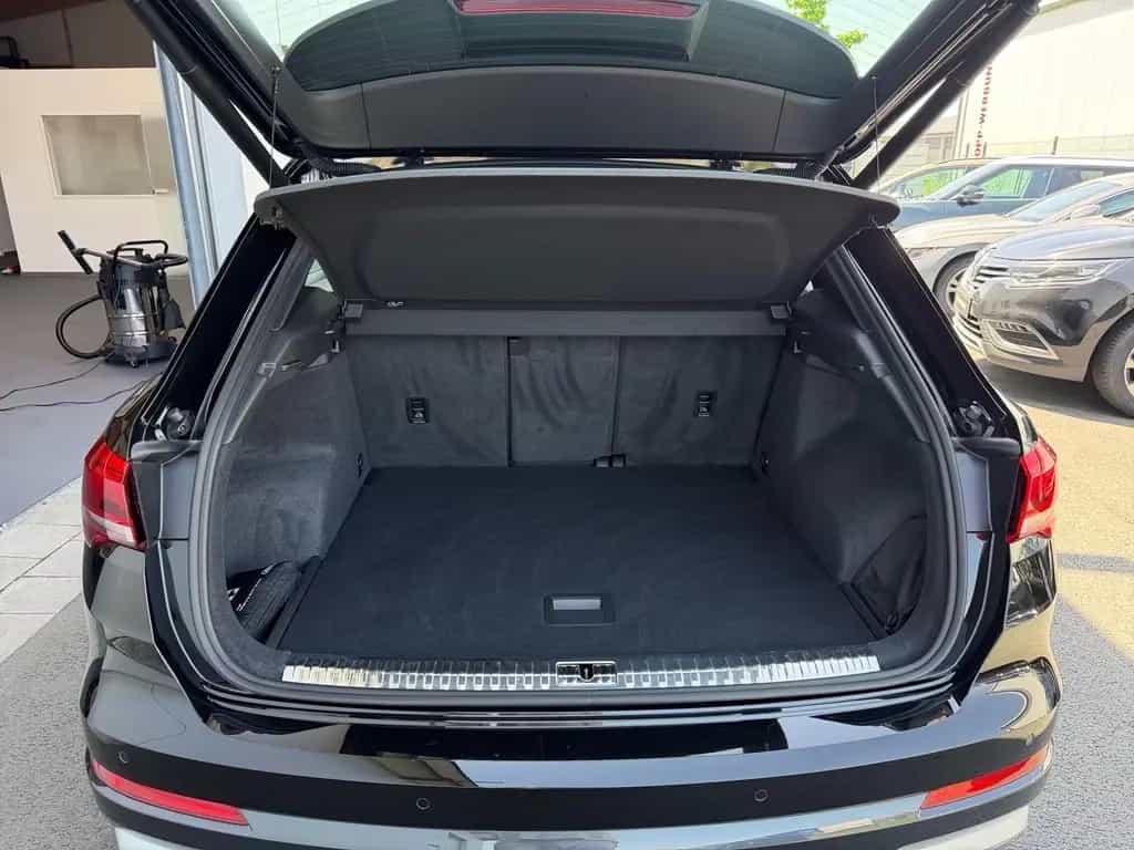 Audi Q3 35 1.5 TFSI S LINE Leder Kamera elektr. AH... 12/2023-photo-8