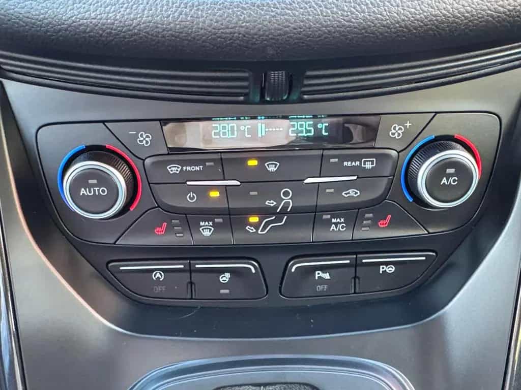 Ford Kuga Titanium 1.5 EcoBoost SHZ/NAV/PDC/APP/AHK 11/2019-photo-11