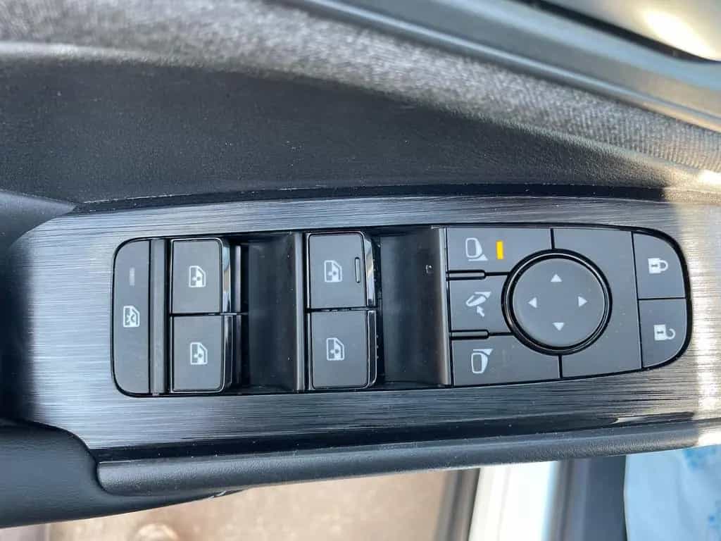 Nissan Qashqai 1,5 Automatik/Klima/Navi/Kamera/LED/PDC 11/2025-photo-25