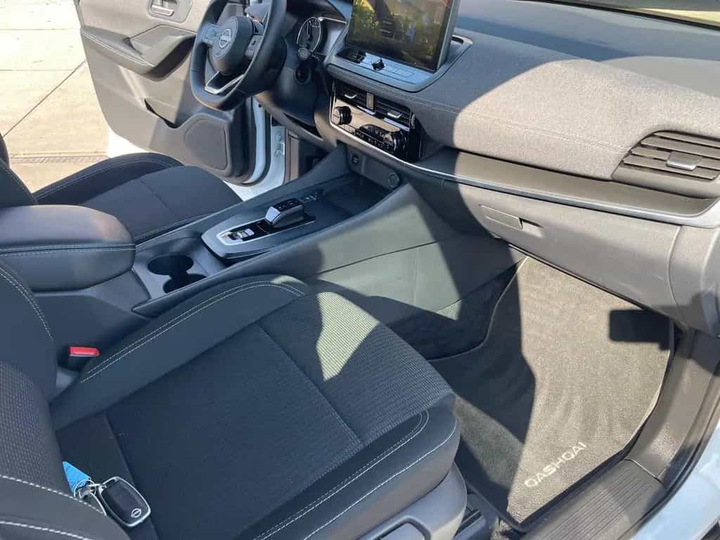 Nissan Qashqai 1,5 Automatik/Klima/Navi/Kamera/LED/PDC 11/2025-photo-31