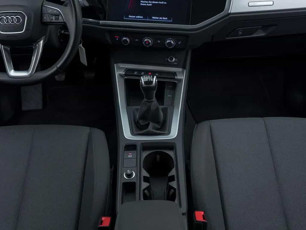 Audi Q3 35 TFSI 6-GANG*PANO*RFK*PDC*NAV*GJR*SHZ*KLIMA 05/2023-photo-17