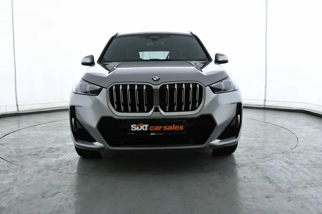 BMW X1 xDrive 23i M Sport|PANO|HUD|ad.LED|ACC|AHK 05/2025-photo-1