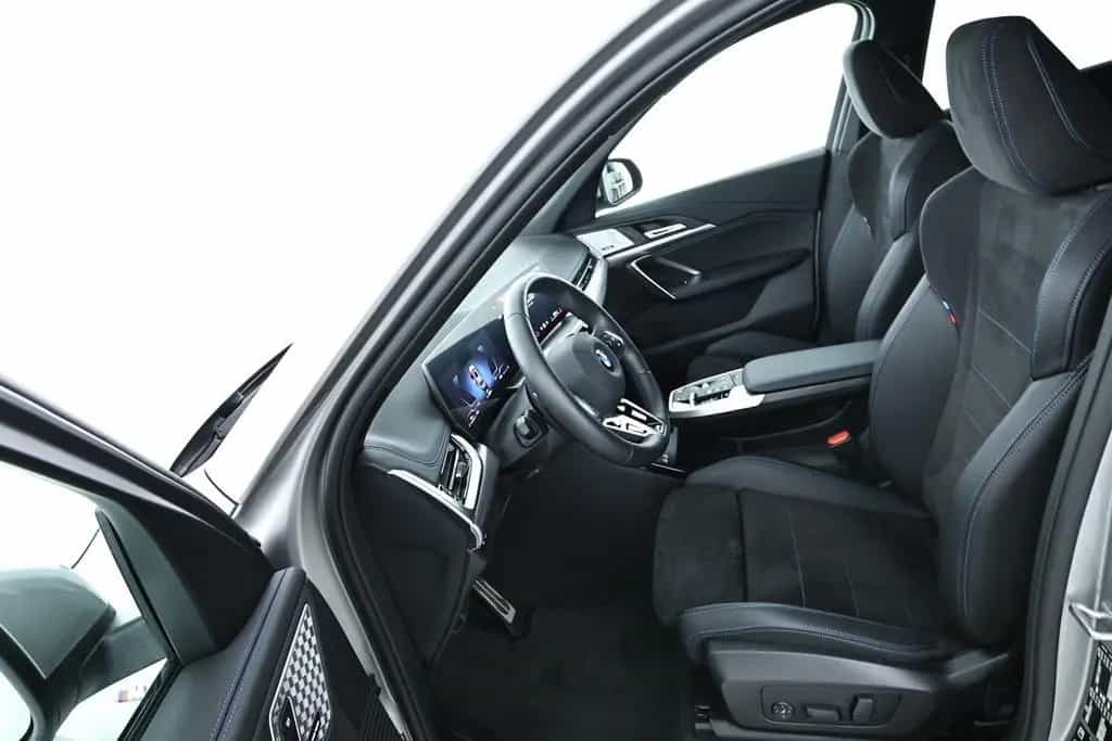 BMW X1 xDrive 23i M Sport|PANO|HUD|ad.LED|ACC|AHK 05/2025-photo-7