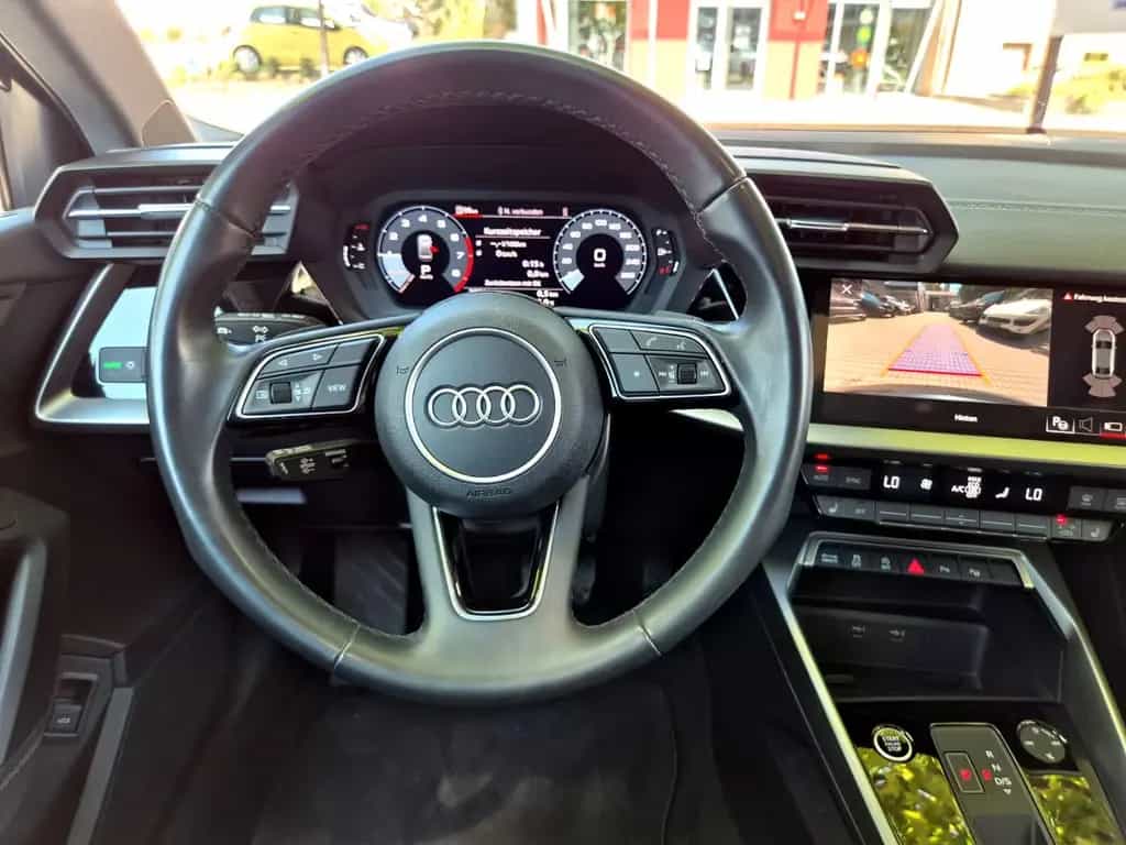 Audi A3 40 TFSI S tr. quattro S line Limousine Pano 07/2023-photo-18