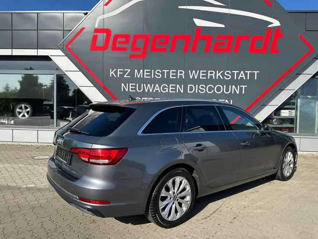 Audi A4 Avant 40 TDI quattro design Pano Nav AHK Temp 07/2019-photo-12