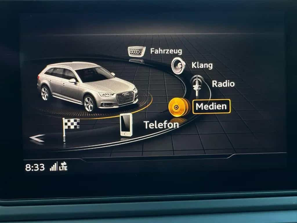 Audi A4 Avant 40 TDI quattro design Pano Nav AHK Temp 07/2019-photo-21