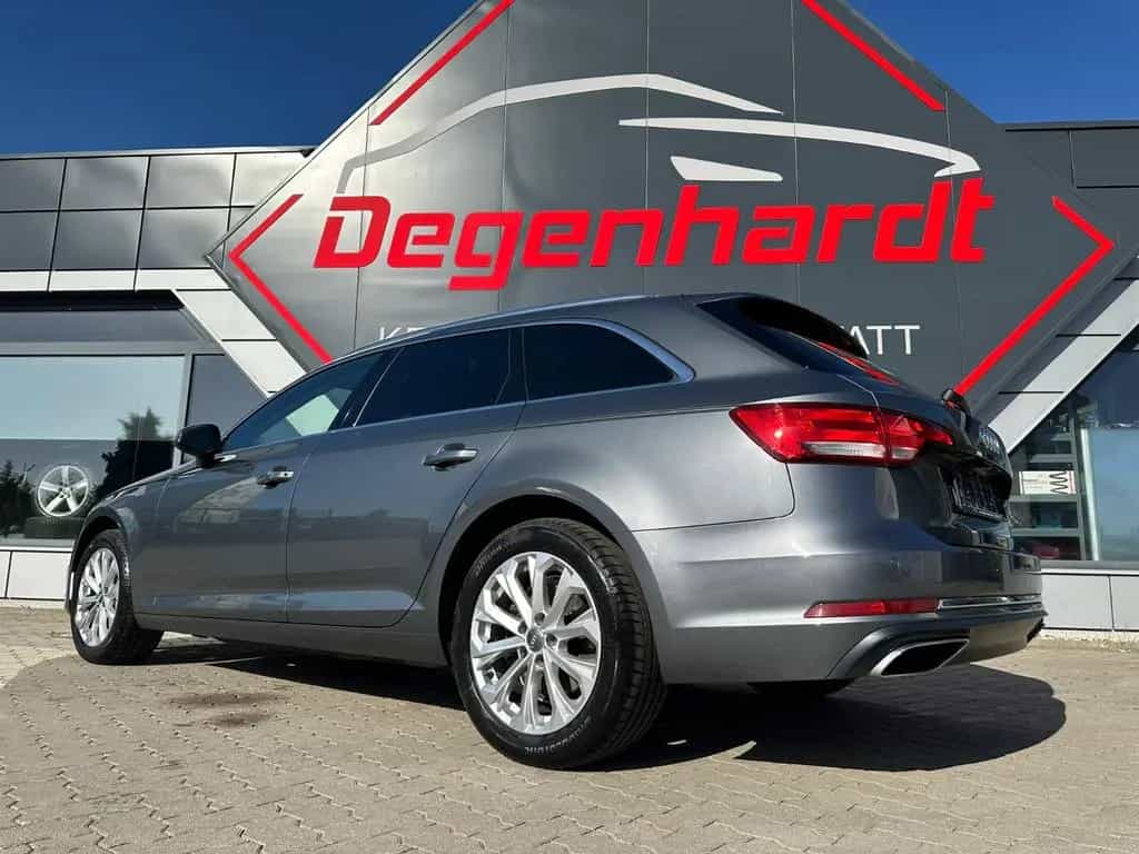 Audi A4 Avant 40 TDI quattro design Pano Nav AHK Temp 07/2019-photo-22