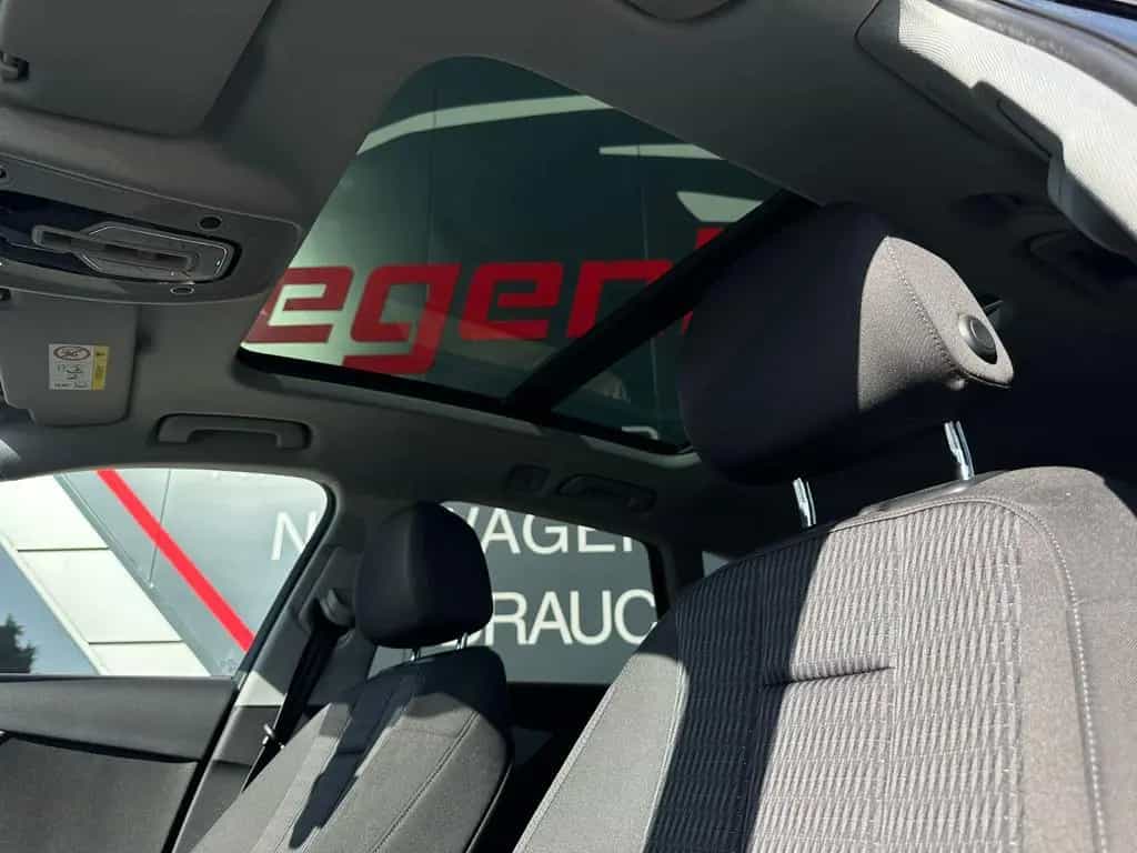 Audi A4 Avant 40 TDI quattro design Pano Nav AHK Temp 07/2019-photo-4