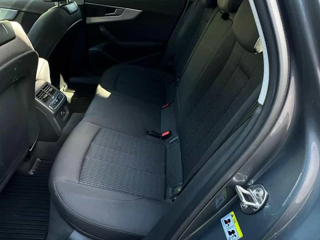Audi A4 Avant 40 TDI quattro design Pano Nav AHK Temp 07/2019-photo-5