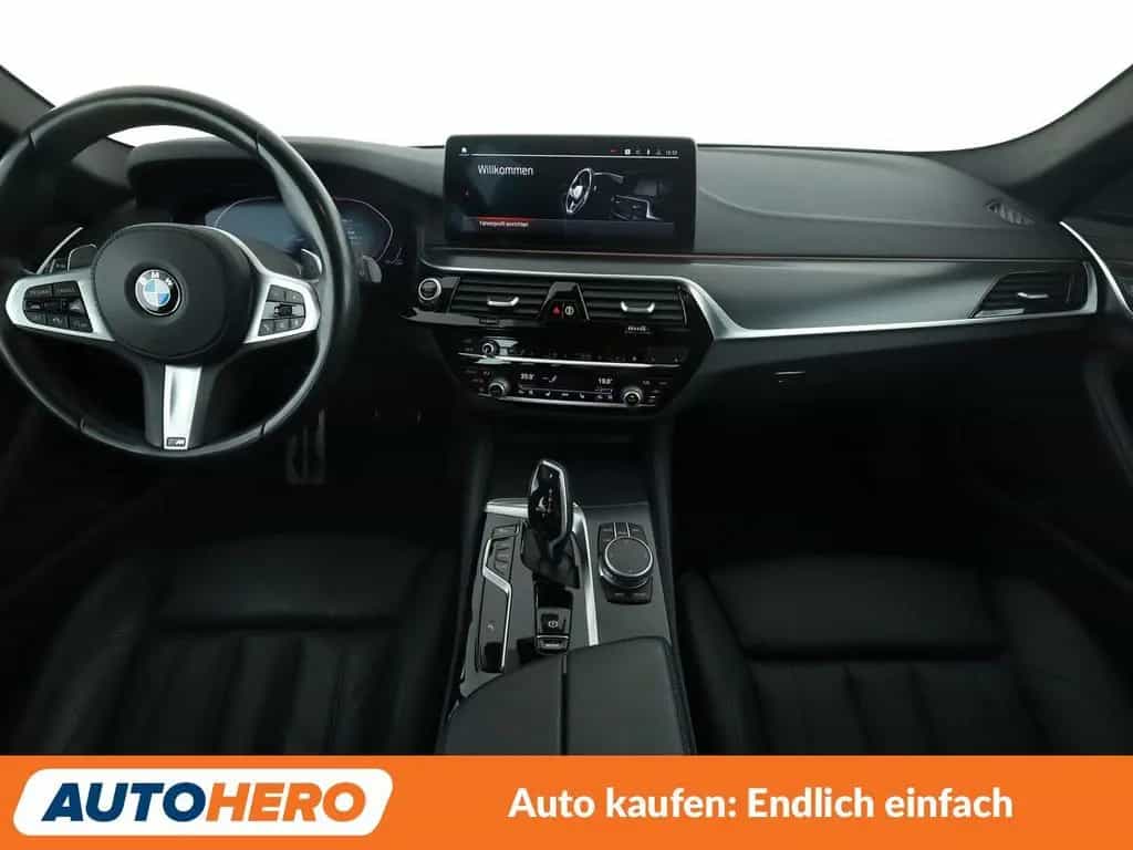 BMW 540 540i Mild-Hybrid xDrive M Sport Aut.*NAVI*CAM* 10/2020-photo-11