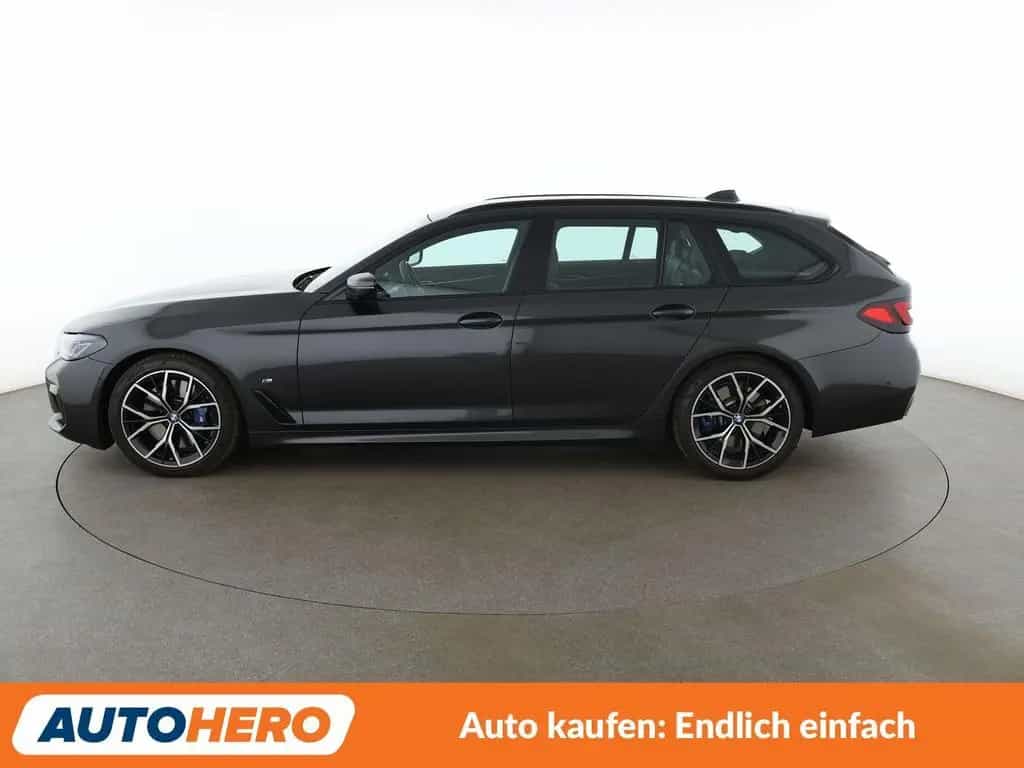 BMW 540 540i Mild-Hybrid xDrive M Sport Aut.*NAVI*CAM* 10/2020-photo-2