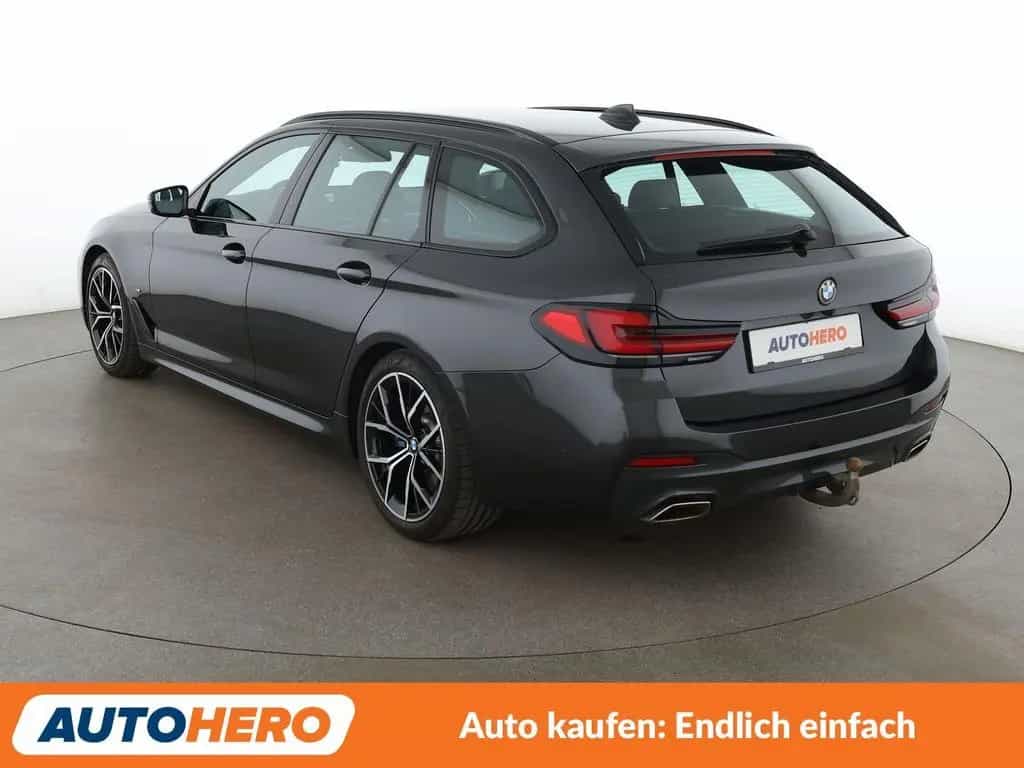 BMW 540 540i Mild-Hybrid xDrive M Sport Aut.*NAVI*CAM* 10/2020-photo-3
