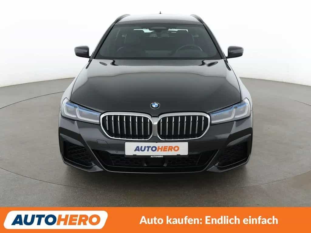 BMW 540 540i Mild-Hybrid xDrive M Sport Aut.*NAVI*CAM* 10/2020-photo-8