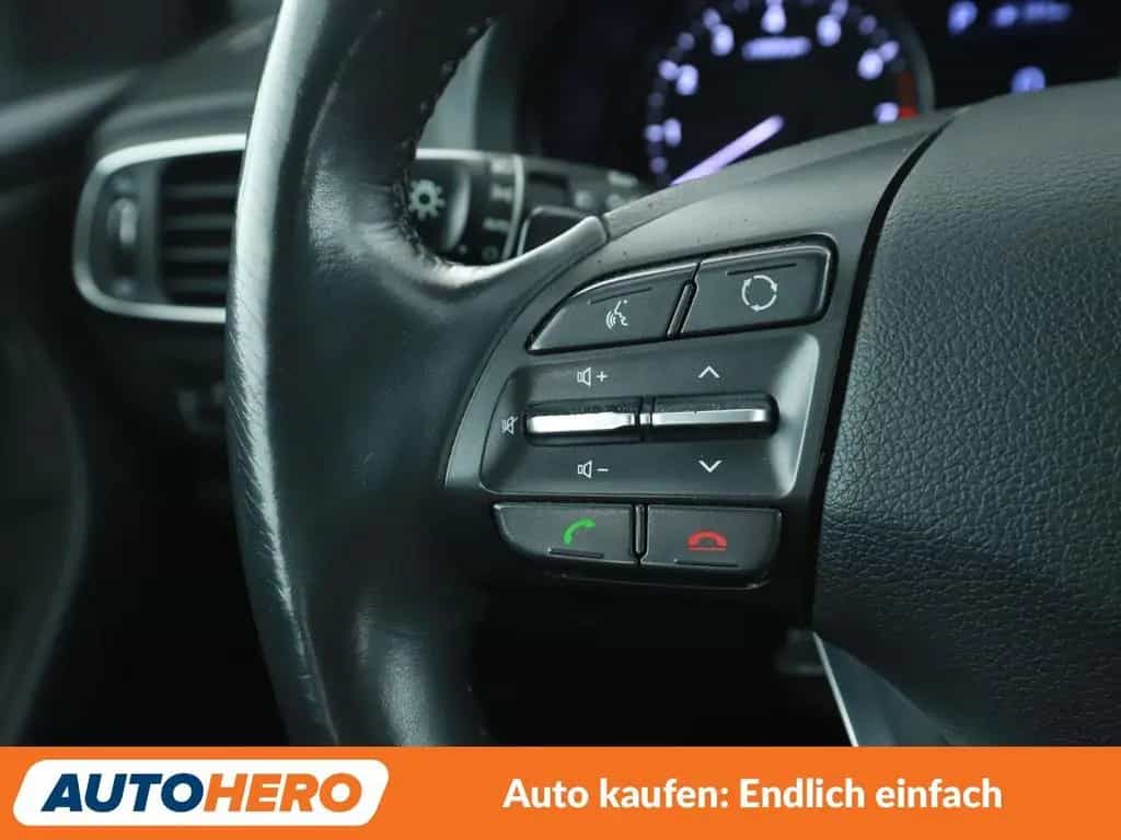 Hyundai i30 1.4 TGDI YES! Plus Aut.*NAV*LED*TEMPO*CAM* 11/2019-photo-28