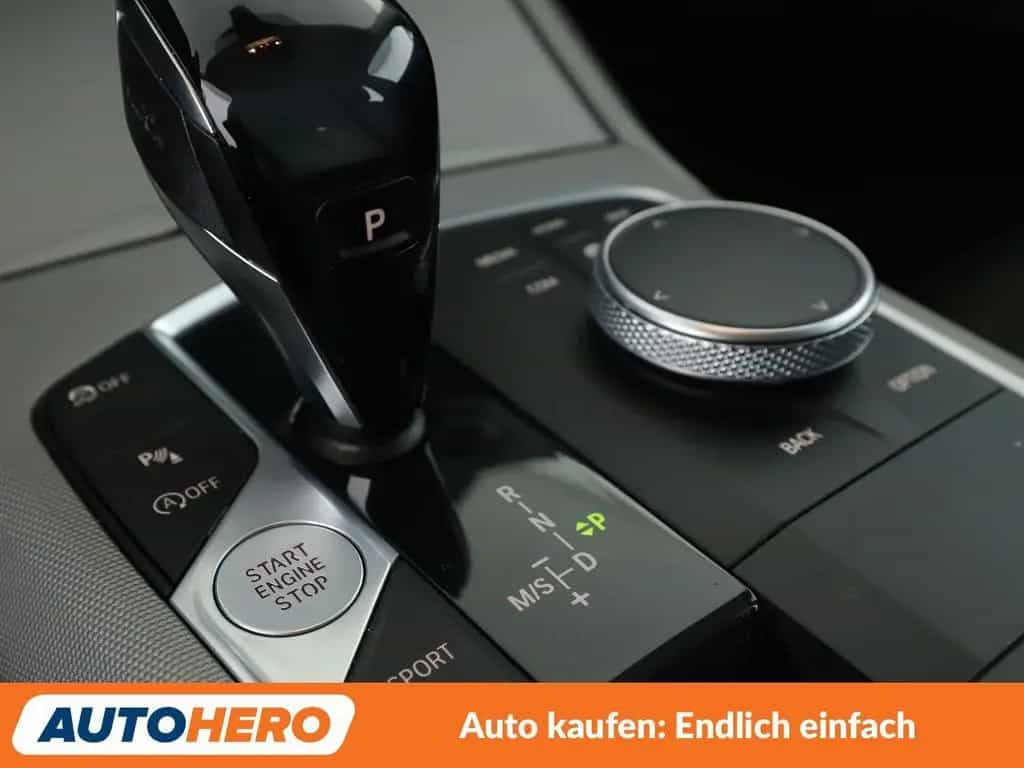 BMW 320 d Advantage Aut.*NAVI*PDC*LED*SHZ*TEMPO* 06/2020-photo-24