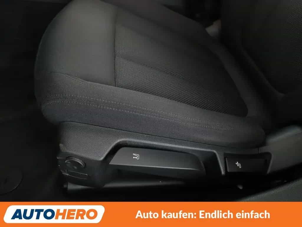 BMW 320 d Advantage Aut.*NAVI*PDC*LED*SHZ*TEMPO* 06/2020-photo-27