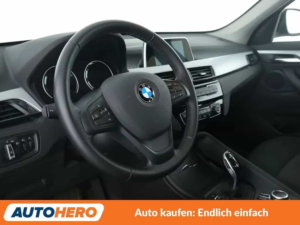 BMW X1 sDrive 20i Advantage Aut.*NAVI*TEMPO*PDC*SHZ*ALU 01/2019-photo-10