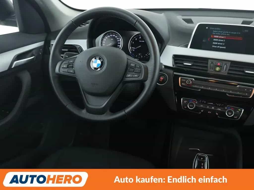 BMW X1 sDrive 20i Advantage Aut.*NAVI*TEMPO*PDC*SHZ*ALU 01/2019-photo-12