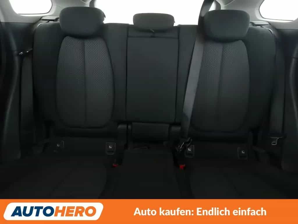 BMW X1 sDrive 20i Advantage Aut.*NAVI*TEMPO*PDC*SHZ*ALU 01/2019-photo-15