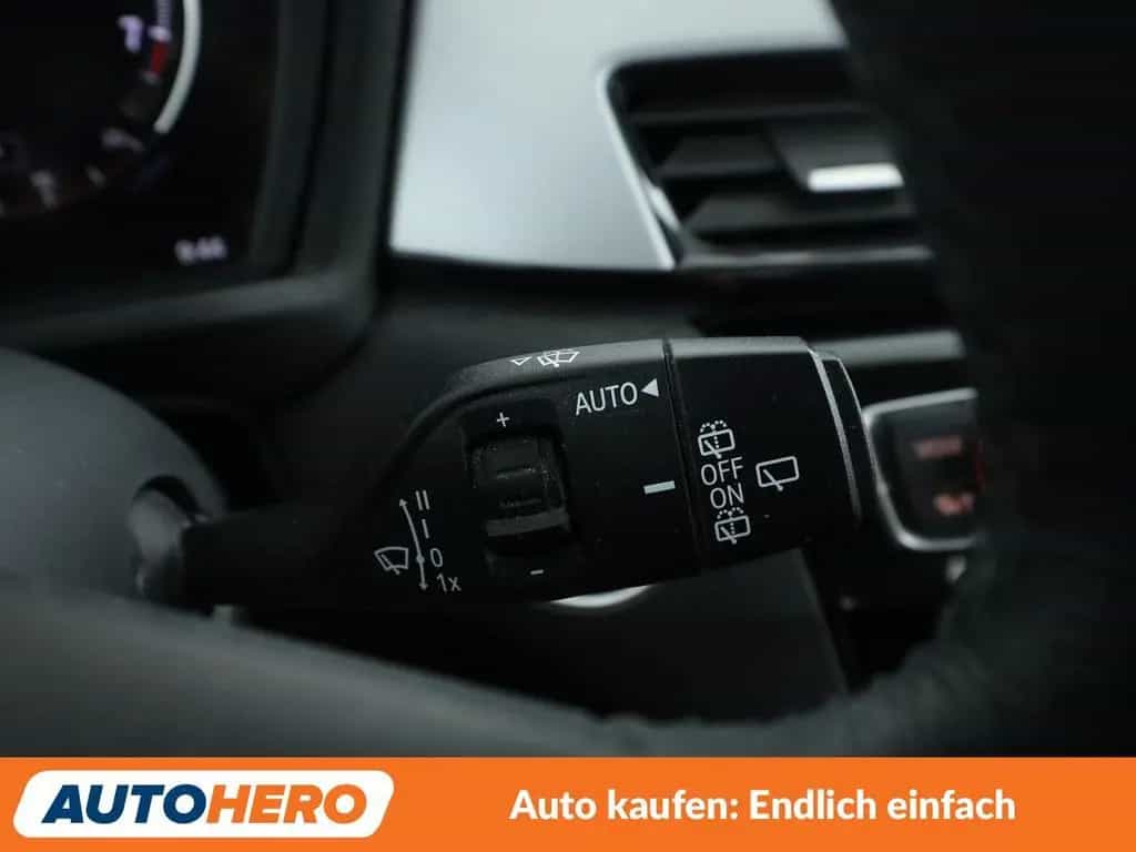 BMW X1 sDrive 20i Advantage Aut.*NAVI*TEMPO*PDC*SHZ*ALU 01/2019-photo-27
