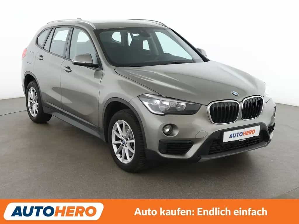 BMW X1 sDrive 20i Advantage Aut.*NAVI*TEMPO*PDC*SHZ*ALU 01/2019-photo-7