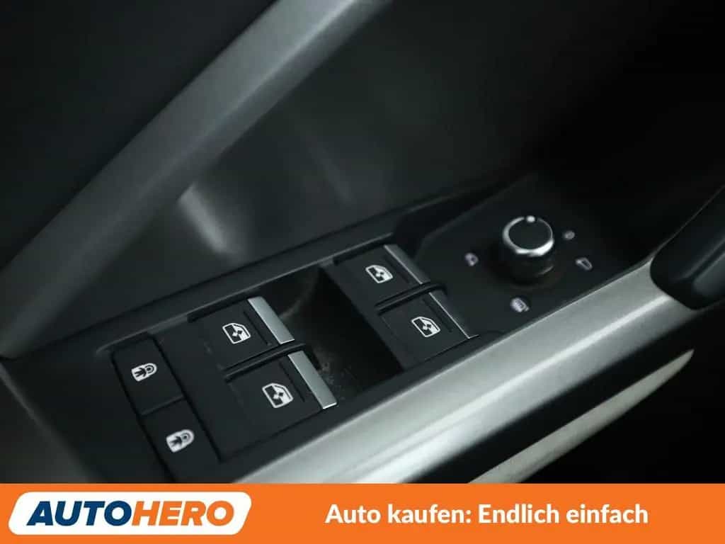 Audi Q3 45 TFSI quattro S line Aut.*NAVI*LED*PDC*ACC*SHZ 03/2019-photo-24