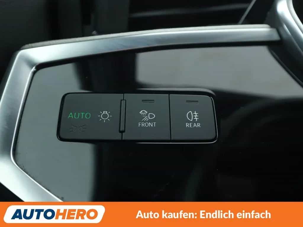 Audi Q3 45 TFSI quattro S line Aut.*NAVI*LED*PDC*ACC*SHZ 03/2019-photo-25