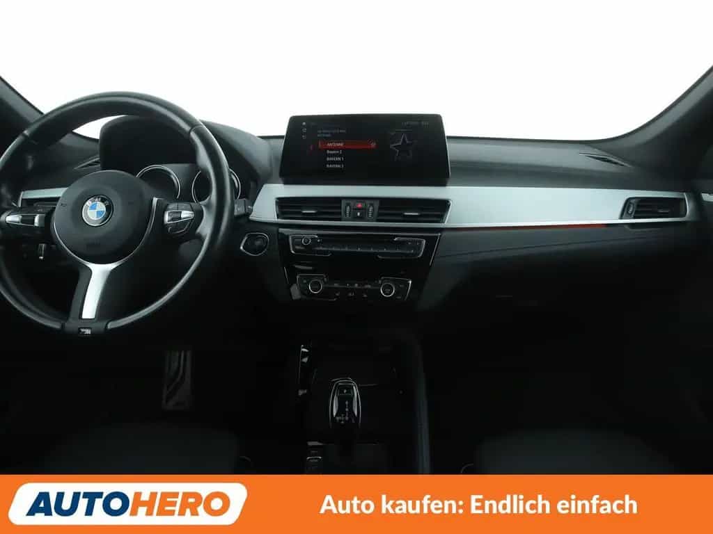 BMW X1 sDrive 18d M Sport Aut.*NAVI*LED*TEMPO*HUD* 01/2020-photo-11