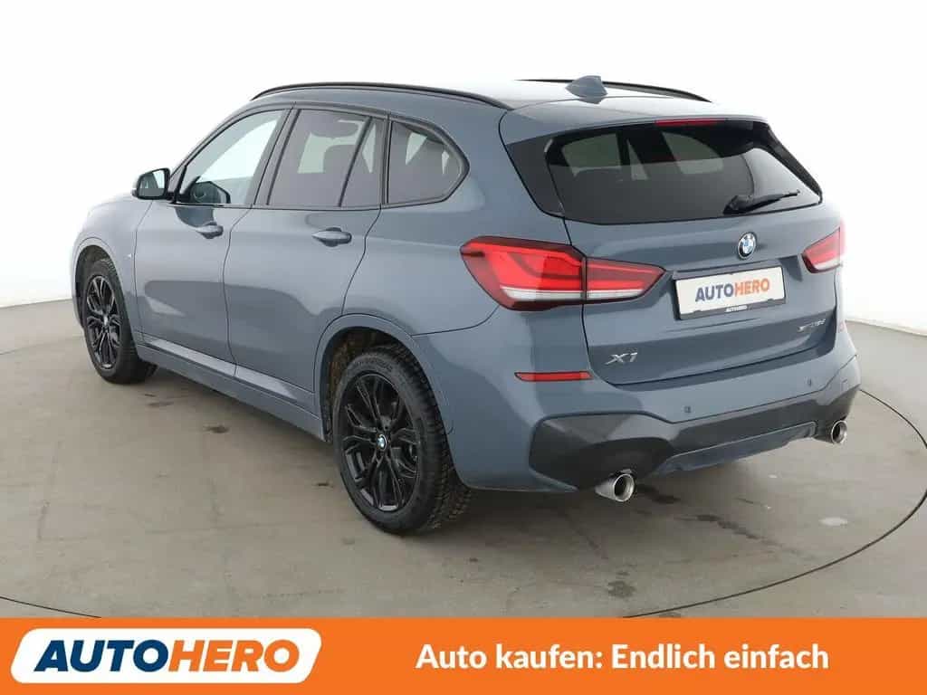 BMW X1 sDrive 18d M Sport Aut.*NAVI*LED*TEMPO*HUD* 01/2020-photo-3
