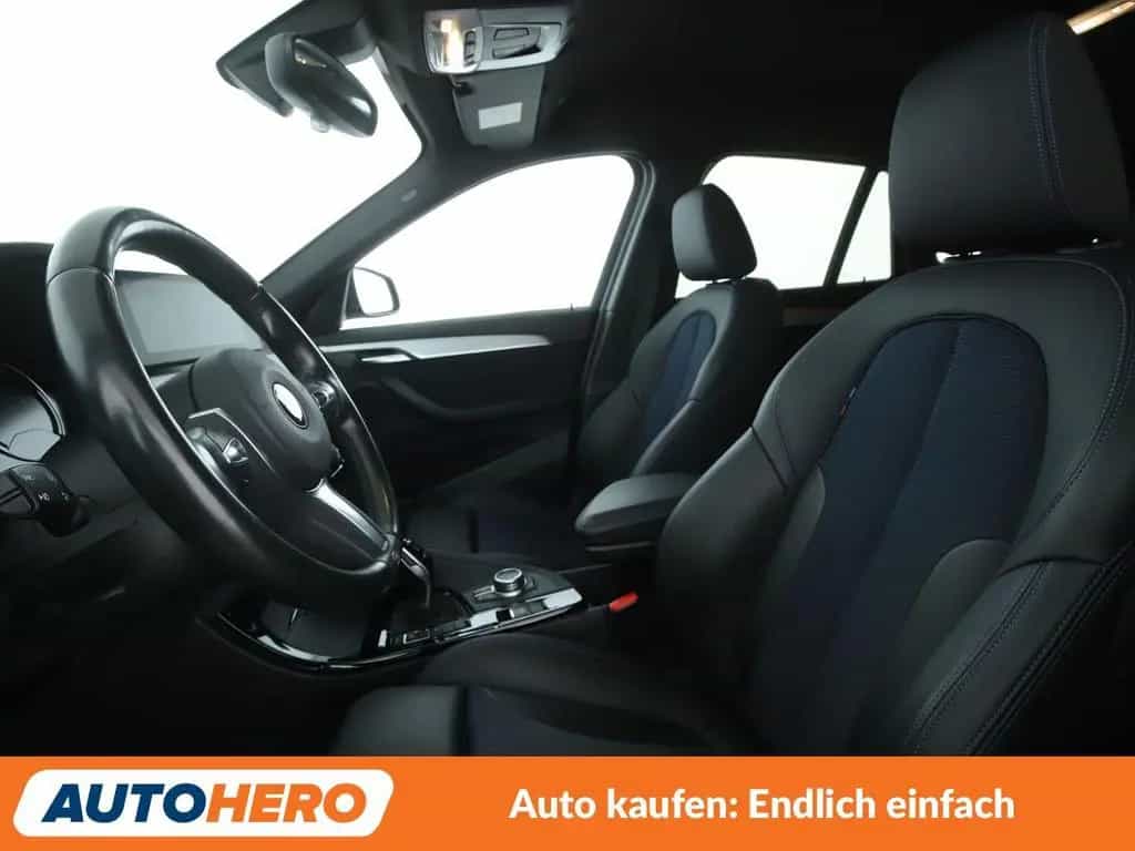 BMW X1 sDrive 18d M Sport Aut.*NAVI*LED*TEMPO*HUD* 01/2020-photo-9