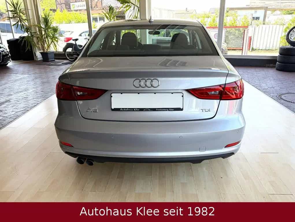 Audi A3 2.0 TDI Limo *Navi*Xenon*Bluetooth* 11/2014-photo-13
