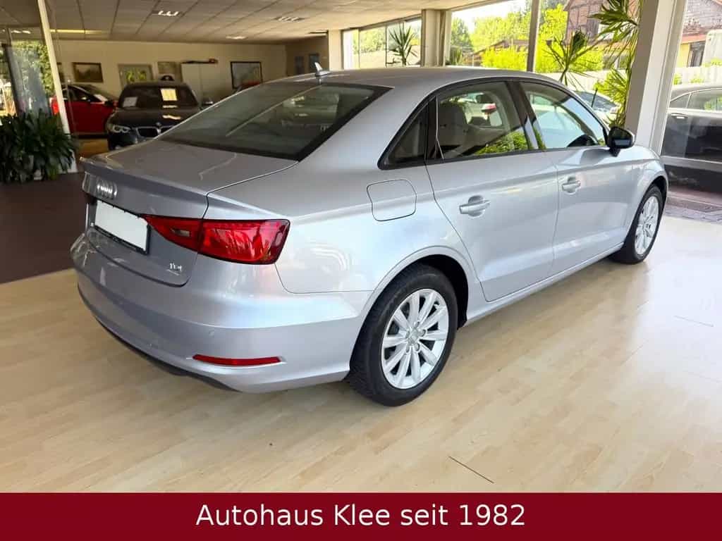 Audi A3 2.0 TDI Limo *Navi*Xenon*Bluetooth* 11/2014-photo-2
