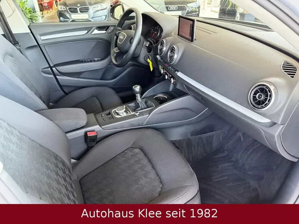 Audi A3 2.0 TDI Limo *Navi*Xenon*Bluetooth* 11/2014-photo-4