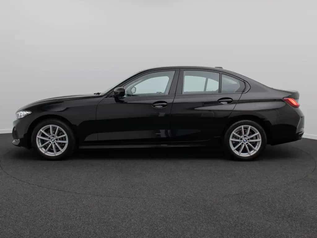BMW 318 i Widscreen DAB PDC GeschwindigReg Cockpit+ 09/2024-photo-10
