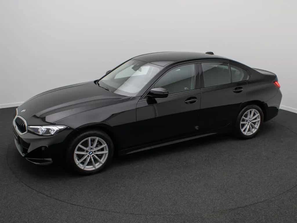BMW 318 i Widscreen DAB PDC GeschwindigReg Cockpit+ 09/2024-photo-11