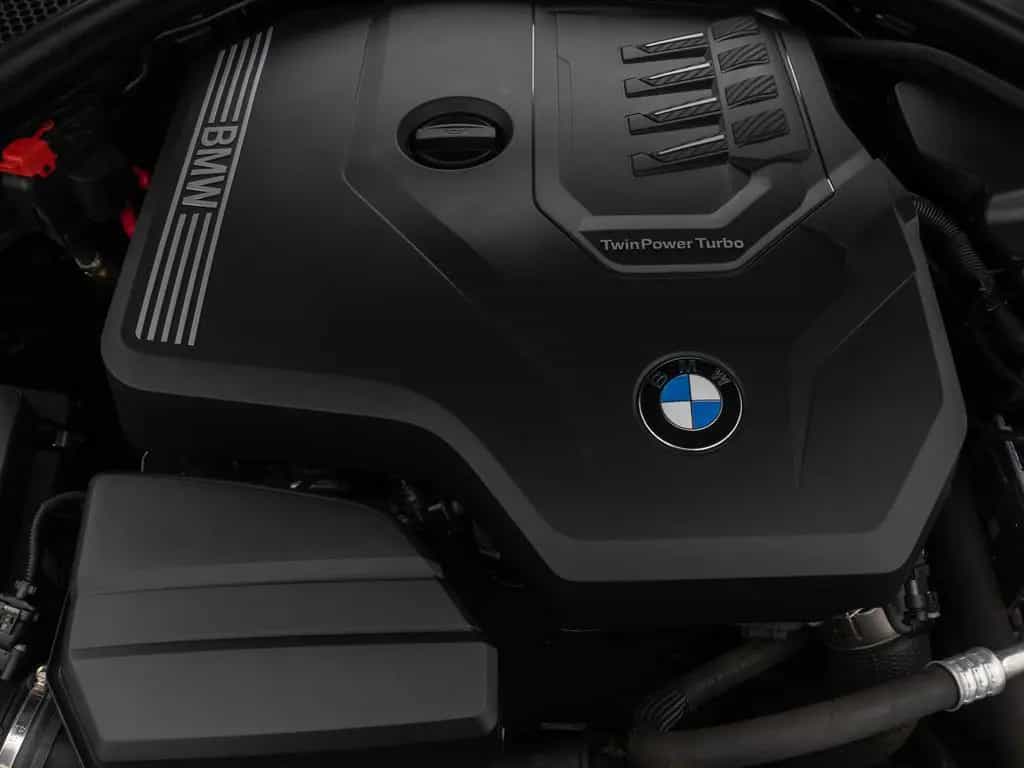 BMW 318 i Widscreen DAB PDC GeschwindigReg Cockpit+ 09/2024-photo-17