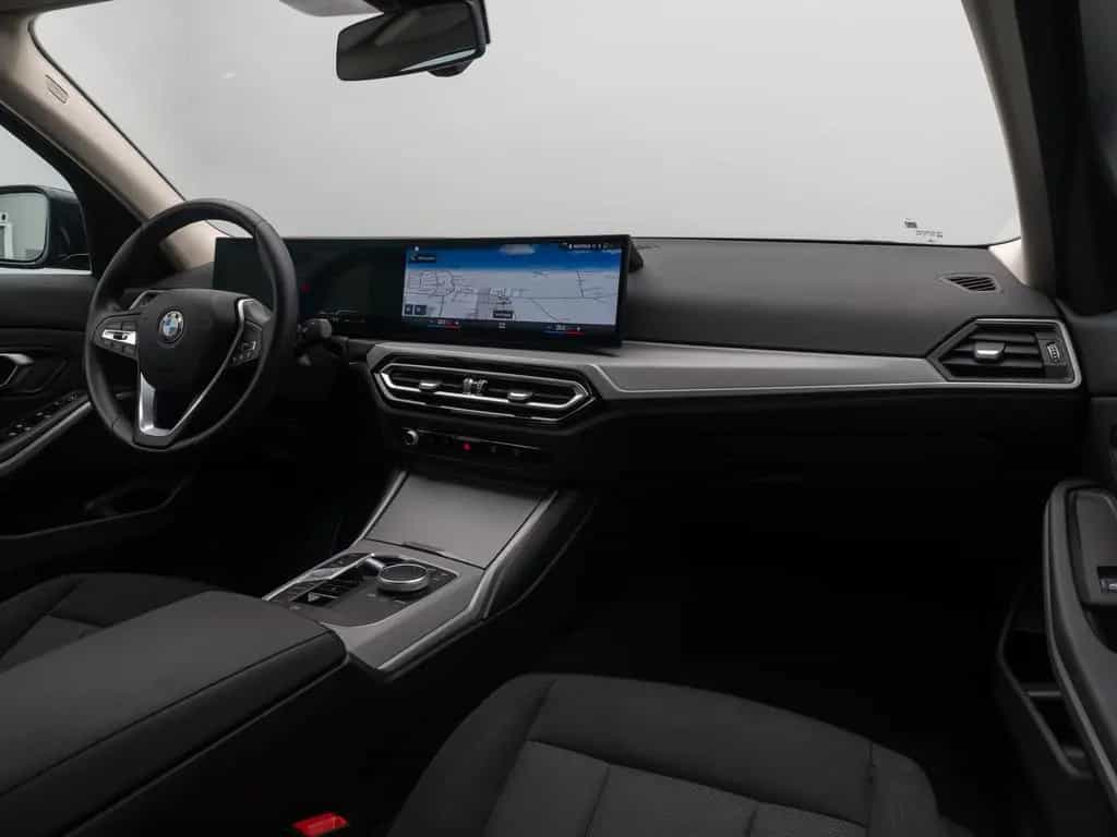 BMW 318 i Widscreen DAB PDC GeschwindigReg Cockpit+ 09/2024-photo-38