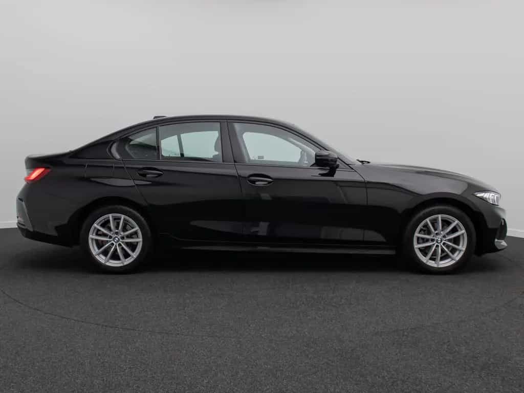 BMW 318 i Widscreen DAB PDC GeschwindigReg Cockpit+ 09/2024-photo-4