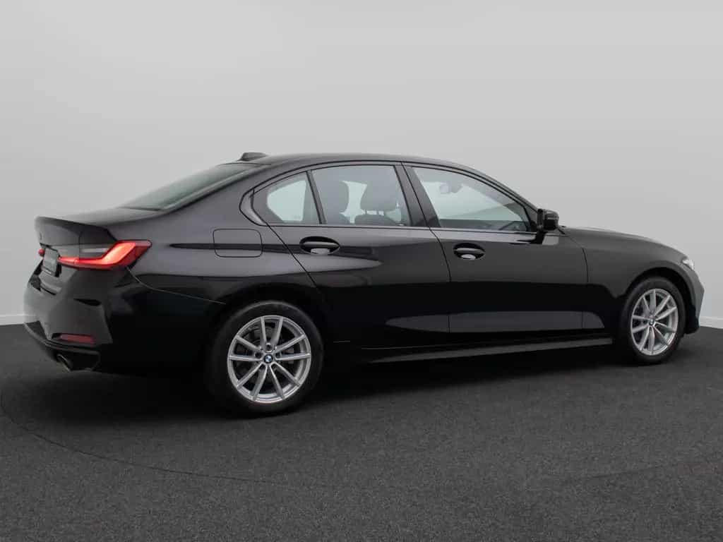 BMW 318 i Widscreen DAB PDC GeschwindigReg Cockpit+ 09/2024-photo-5