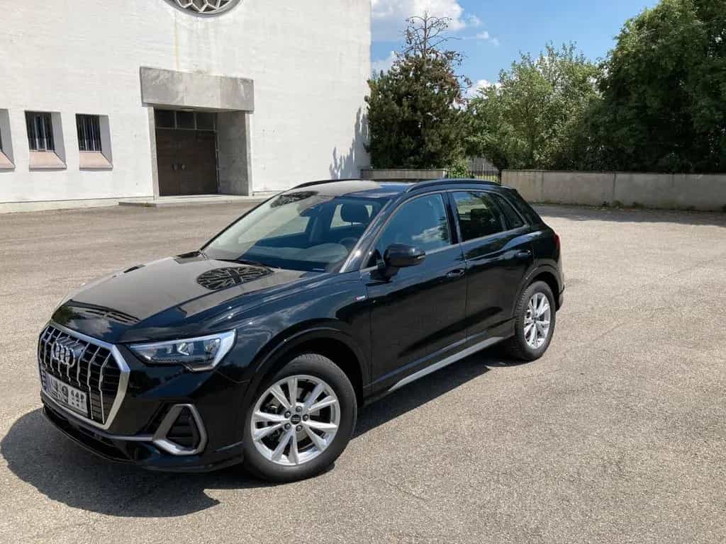 Audi Q3 35 TFSI S tronic S line S line 04/2024-photo-0
