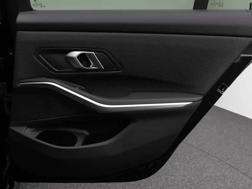 BMW 318 i Kamera DAB HiFi Widscreen DrivAssist Alarm 03/2025-photo-30