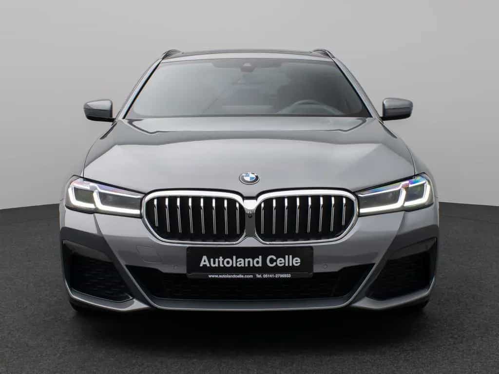 BMW 530 i M Sport Panorama 360°Laser HUD DAB H/K 19" 02/2023-photo-1