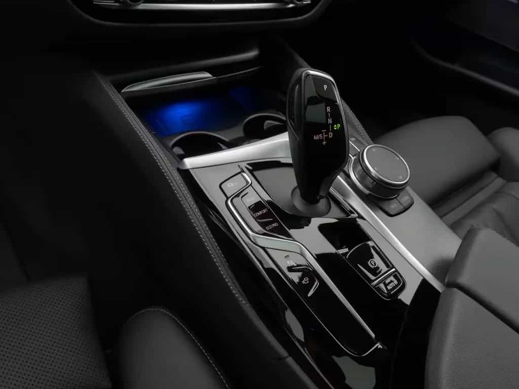 BMW 530 i M Sport Panorama 360°Laser HUD DAB H/K 19" 02/2023-photo-19