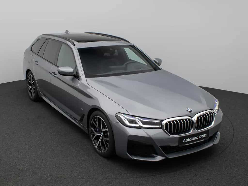 BMW 530 i M Sport Panorama 360°Laser HUD DAB H/K 19" 02/2023-photo-2