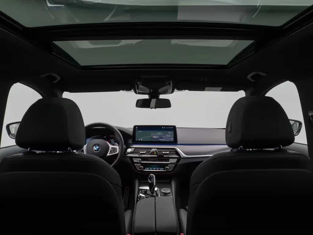 BMW 530 i M Sport Panorama 360°Laser HUD DAB H/K 19" 02/2023-photo-27